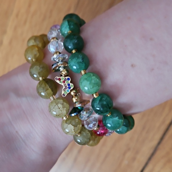 Multicolor Stackable Beaded Bracelet Set With Butterfly Charm - Picture 1 of 2